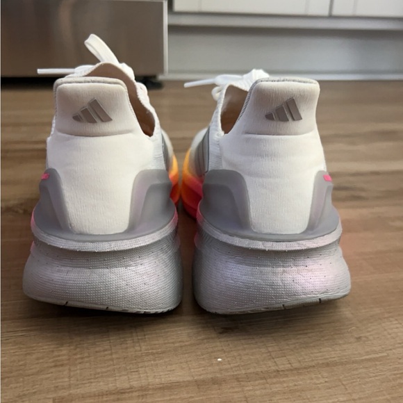 Adidas Ultraboost 5X running shoes, size 7. Worn twice. - Picture 5 of 6